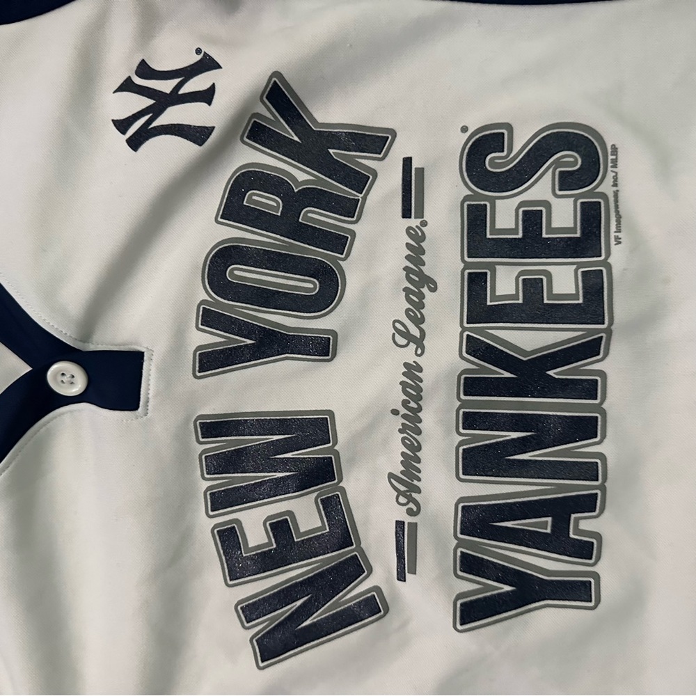 New York Yankees baseball Tee - Picture 4 of 7